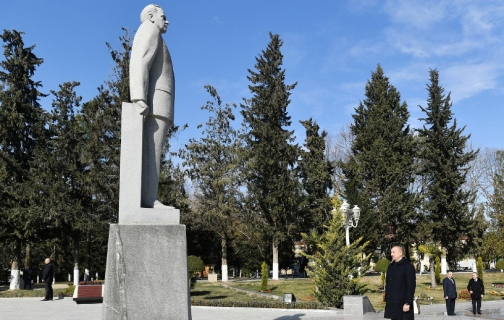 Президент Азербайджана Ильхам Алиев прибыл в Кюрдамирский район  ОБНОВЛЕНО ВИДЕО