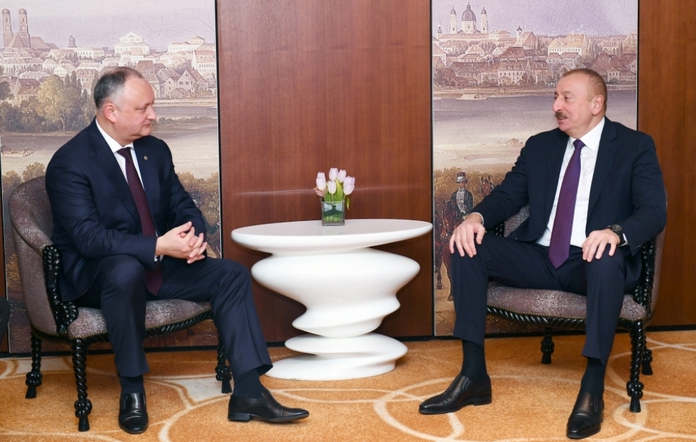 Präsident Ilham Aliyev trifft sich mit seinem moldauischen Amtskollegen in München VIDEO
