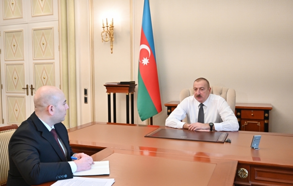 Präsident Ilham Aliyev empfängt Vorstandsvorsitzenden von Baku Transportagentur VIDEO