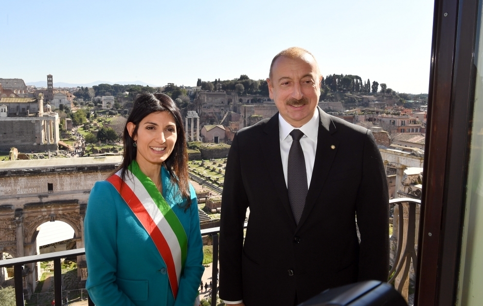 President Ilham Aliyev met with mayor of Rome VIDEO