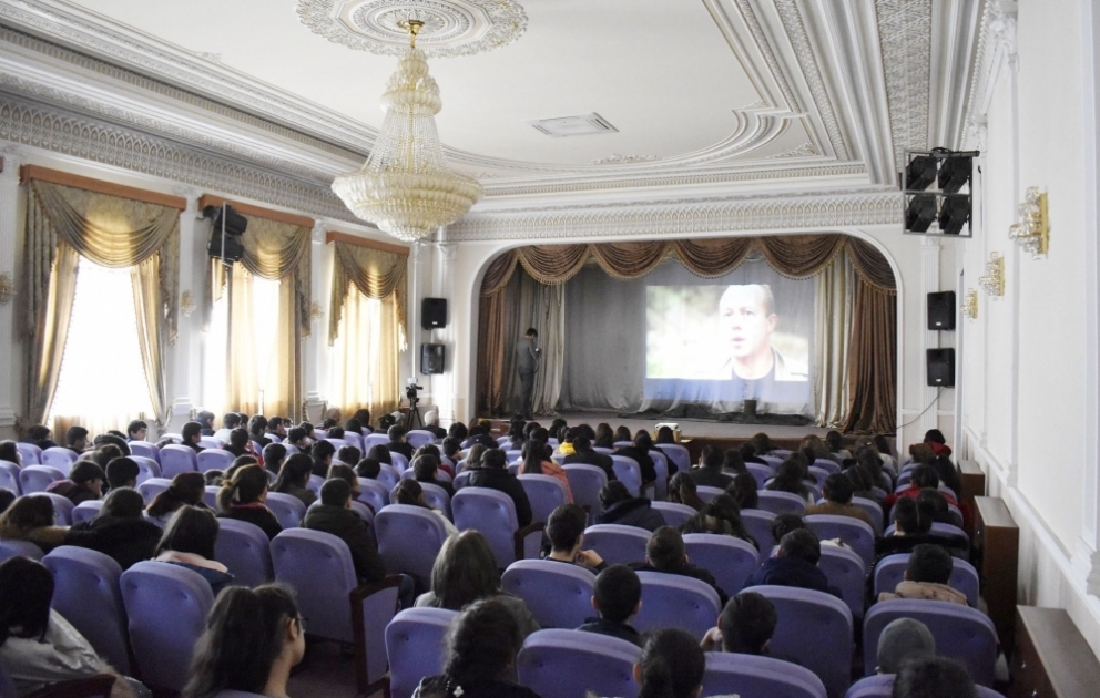 Yevlaxda "Sonsuz dəhliz" filmi nümayiş olunub VİDEO