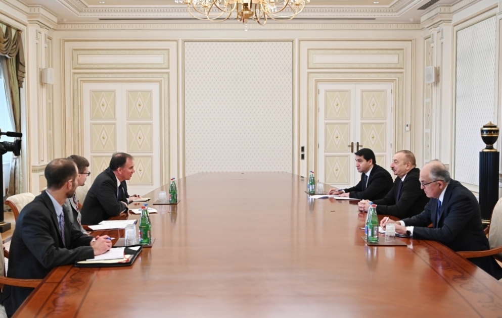 Staatspräsident Ilham Aliyev empfängt US-Delegation VIDEO