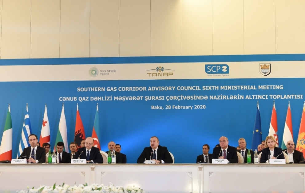 Energieminister treffen sich im Rahmen des Beirats für Südlichen Gaskorridor in Baku Staatspräsident Ilham Aliyev nimmt an Sitzung teil VIDEO