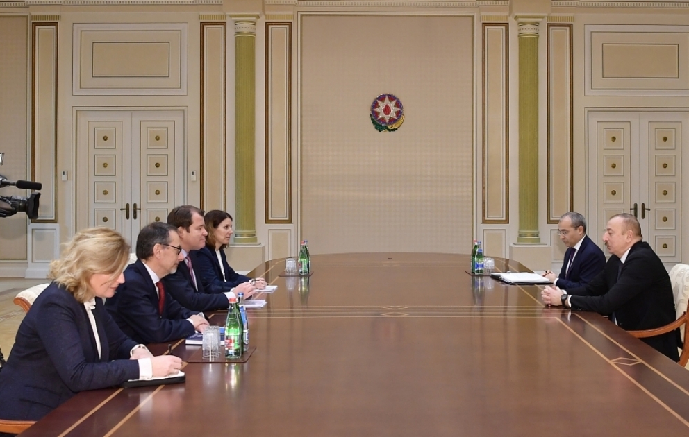 Le président Ilham Aliyev reçoit une délégation de la BERD VIDEO