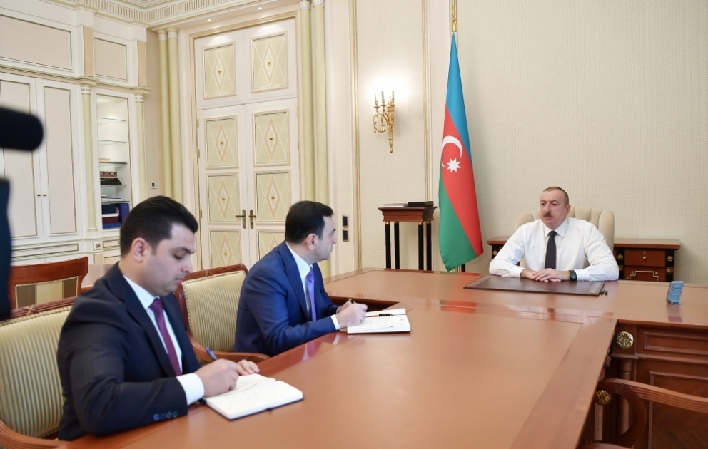 Prezident İlham Əliyev Nahid Bağırovu İsmayıllı Rayon İcra Hakimiyyətinin başçısı, Mirhəsən Seyidovu Neftçala Rayon İcra Hakimiyyətinin başçısı vəzifələrinə təyin olunmaları ilə əlaqədar qəbul edib YENİLƏNİB VİDEO