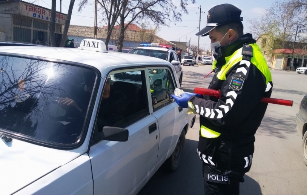 Xaçmazda 300-dən çox sürücüyə tibbi spirt, maska və əlcək paylanılıb VİDEO