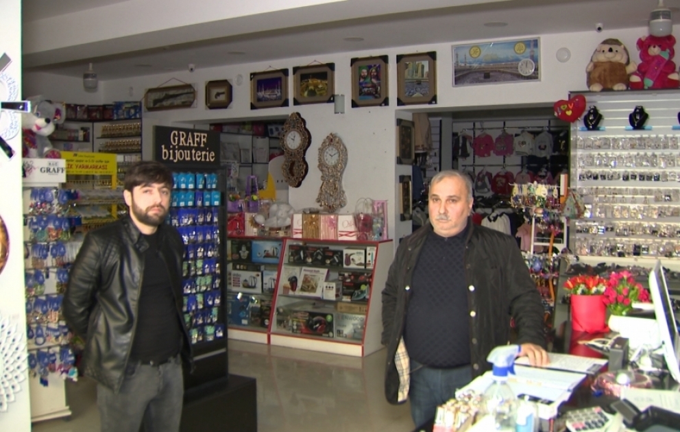 Binəqədidə gizli fəaliyyət göstərən “Mall” aşkar edilib VİDEO