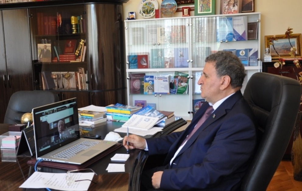 Akademik İsa Həbibbəyli türk dövlətləri elmlər akademiyalarının iştirakı ilə keçirilən onlayn iclasda çıxış edib VİDEO