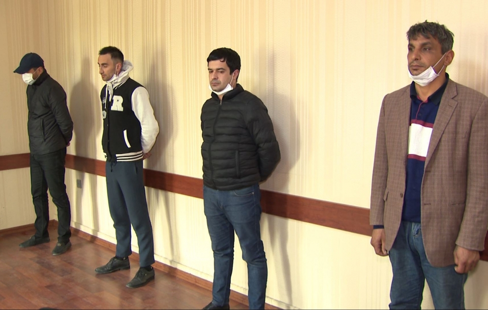 Səbail rayonunda karantin qaydalarına zidd olaraq gizli fəaliyyət göstərən kafe aşkarlanıb VİDEO