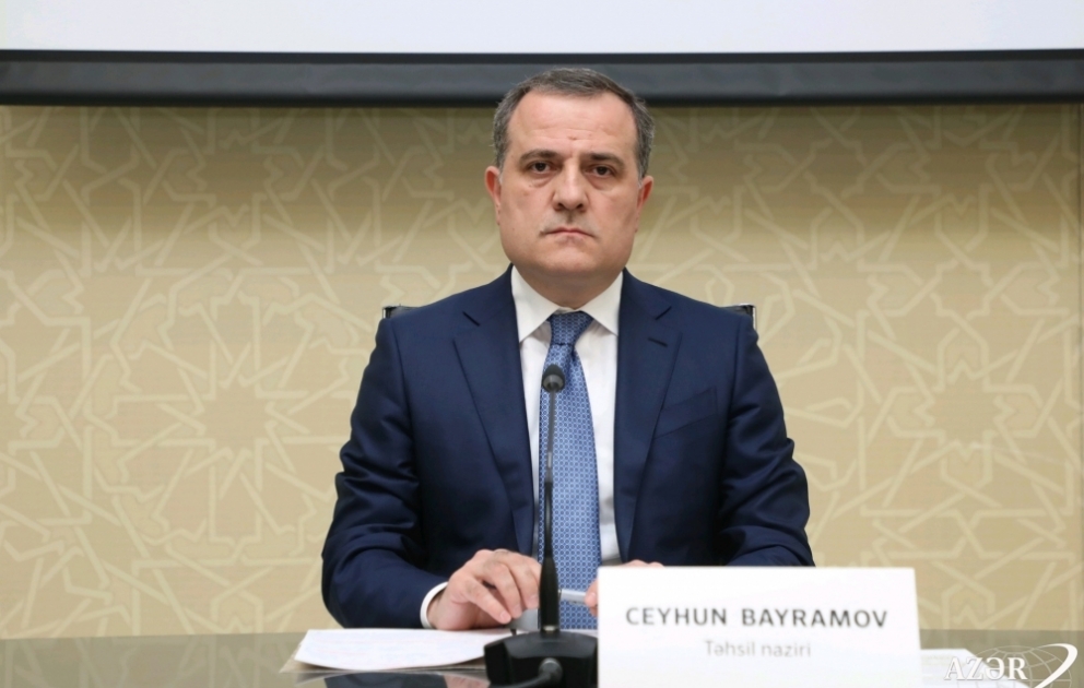 Ceyhun Bayramov: “Virtual məktəb” layihəsində 650 min müəllim və şagird qeydiyyatdan keçib VİDEO