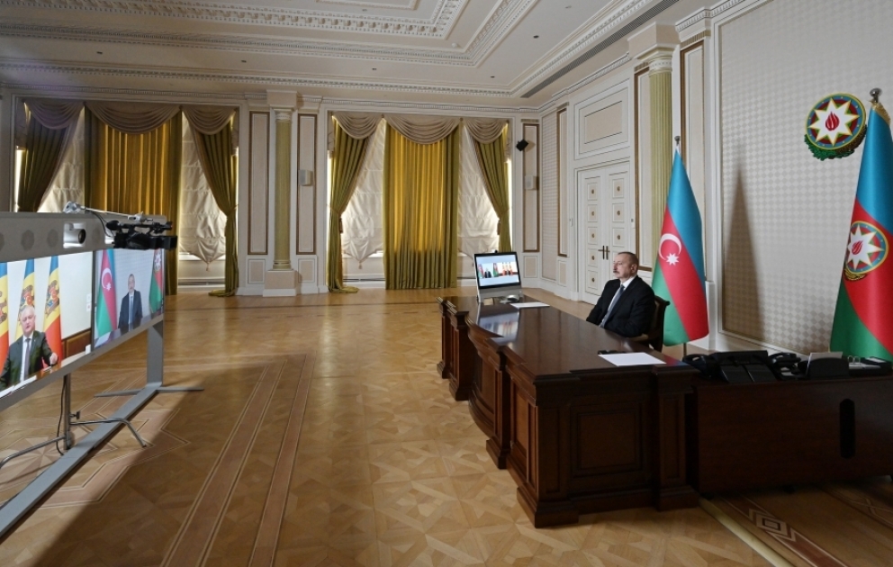 Präsident Ilham Aliyev und Präsident Igor Dodon halten Treffen im Videokonferenz-Format ab VIDEO