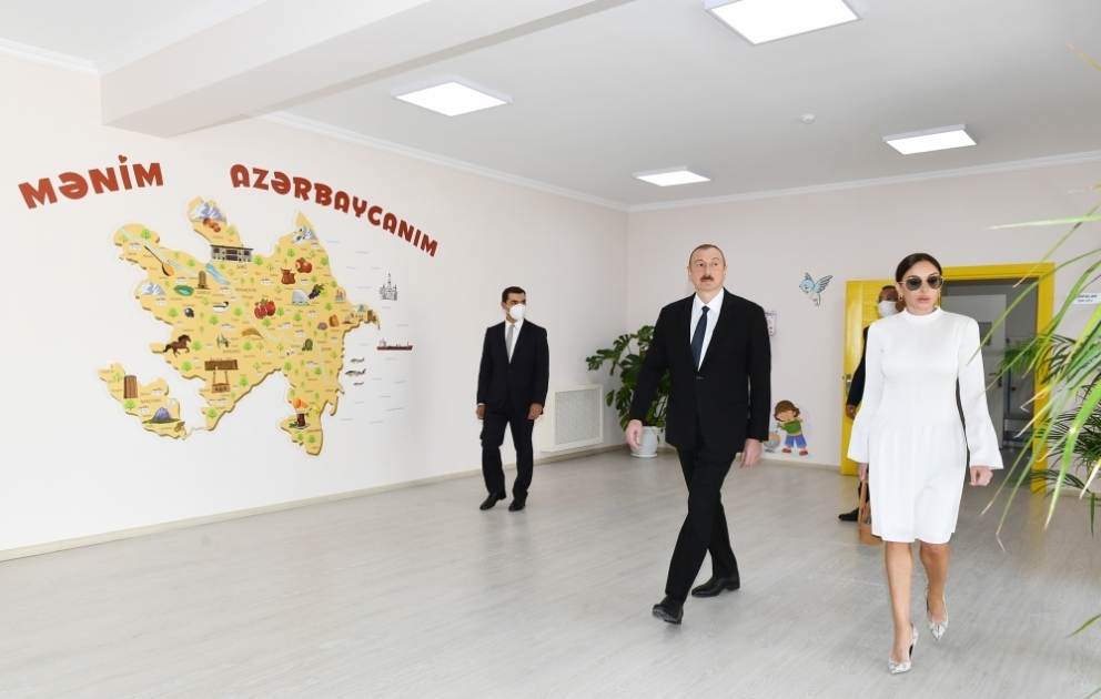 Prezident İlham Əliyev məcburi köçkünlər üçün salınmış “Qobu Park-3” yaşayış kompleksinin açılışında iştirak edib  YENİLƏNİB 2 VİDEO