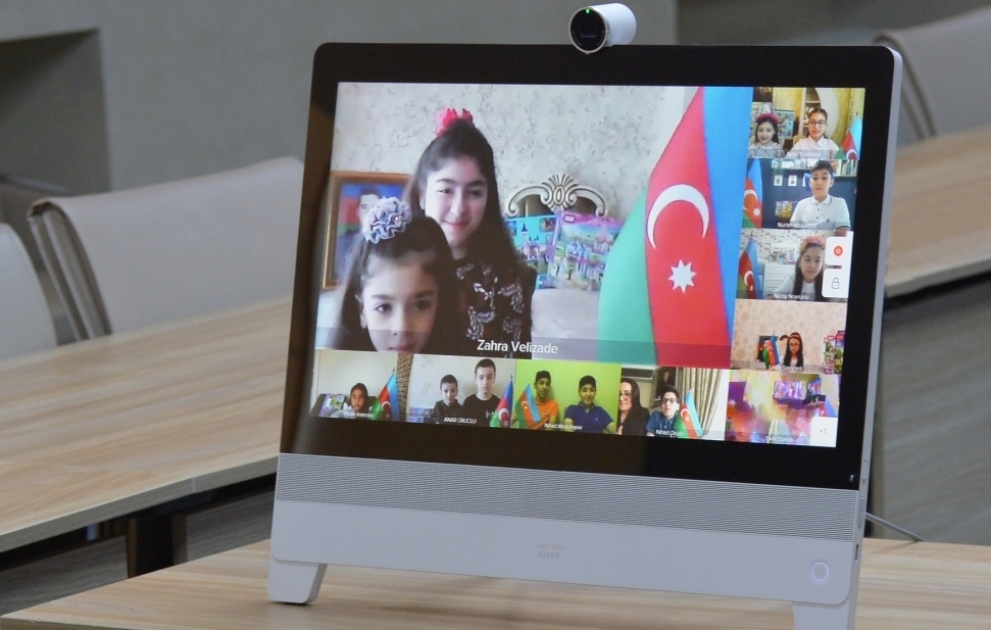 Nazir Ramin Quluzadə uşaqlarla onlayn formatda görüşüb VİDEO
