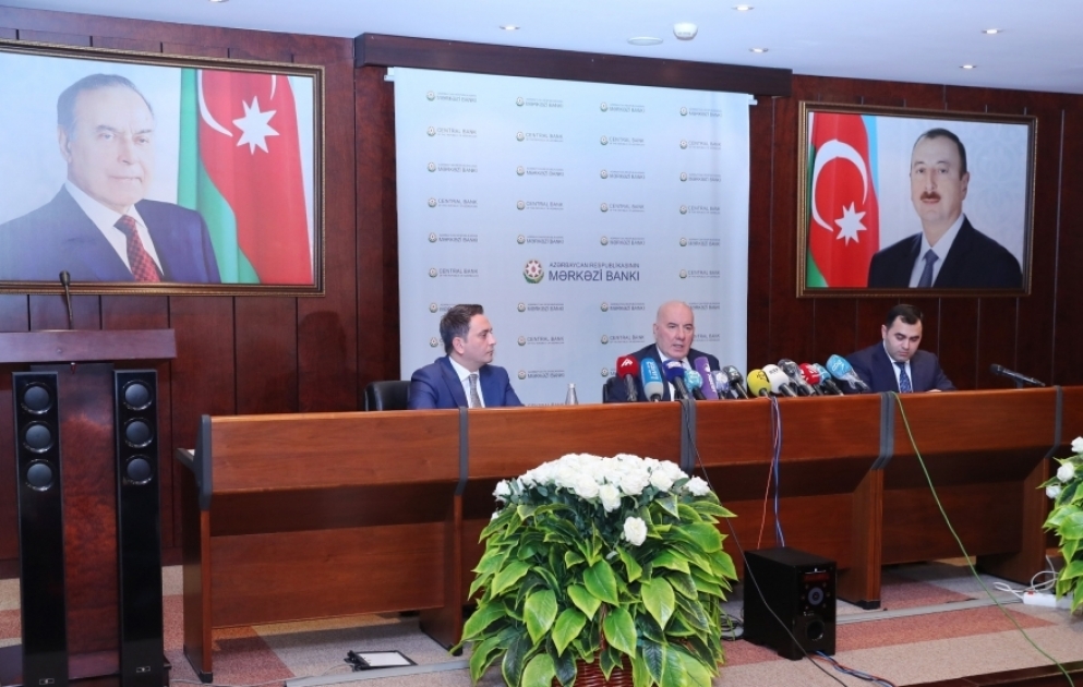 Mərkəzi Bankın sədri: Bağlanmış banklarda qorunan əmanətlər 680 milyon manatdır VİDEO