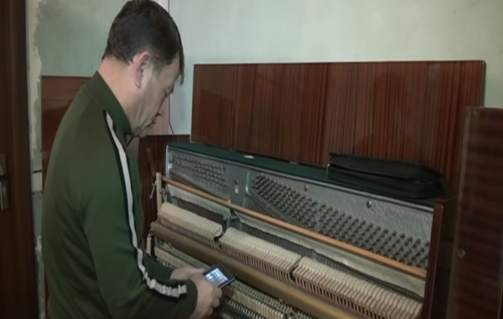 Pianinonun kökdən düşməməsi üçün nələrə əməl edilməlidir? –  ustanın məsləhətləri VİDEO