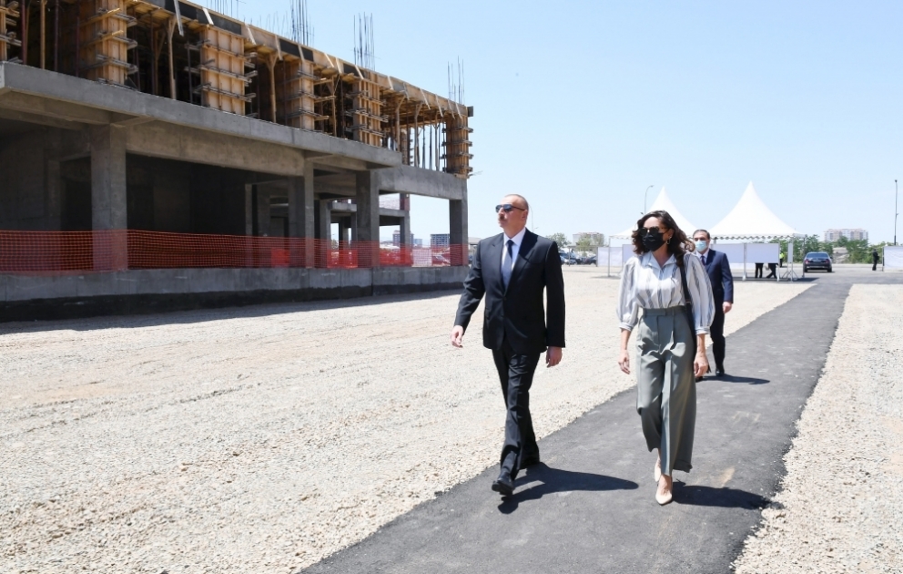 Gəncə şəhərində MİDA tərəfindən inşa edilən yaşayış kompleksinin tikintisi ilə tanışlıq YENİLƏNİB VİDEO