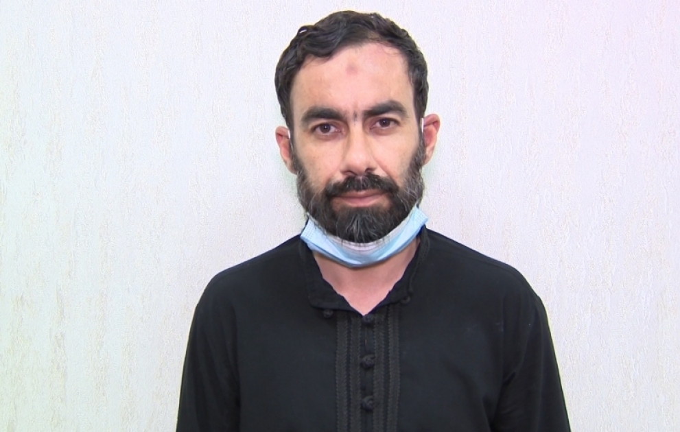 Bakıda üzərində qanunsuz olaraq “Makarov” markalı tapança gəzdirən şəxs saxlanılıb VİDEO