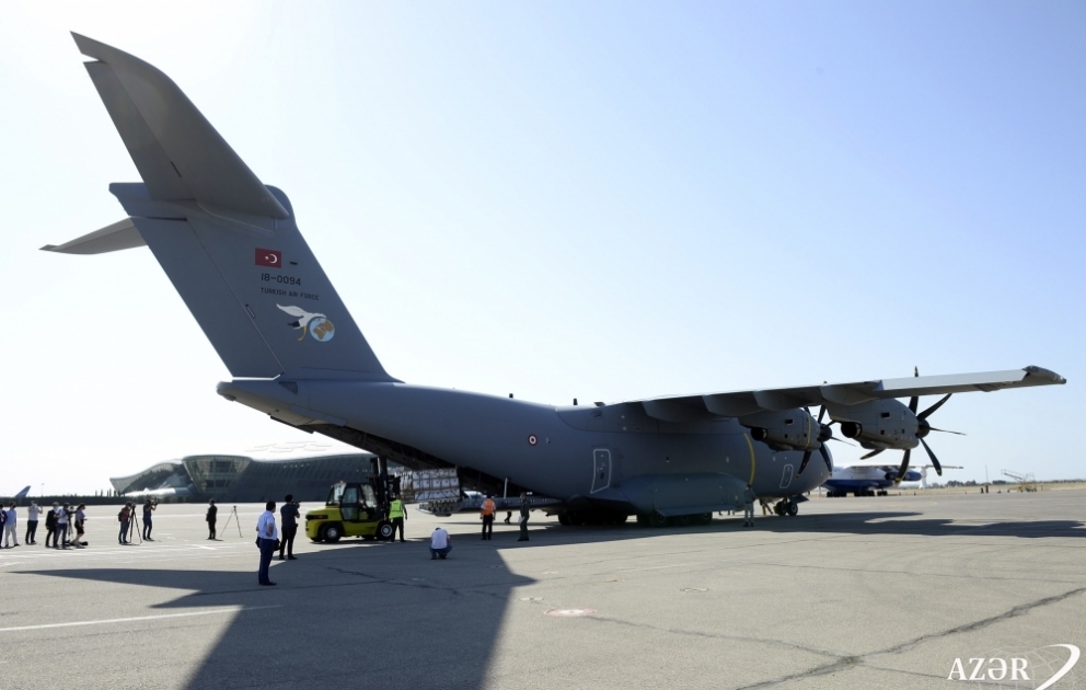 La Turquie a envoyé de l’aide humanitaire à l'Azerbaïdjan pour soutenir la lutte contre le coronavirus VIDEO