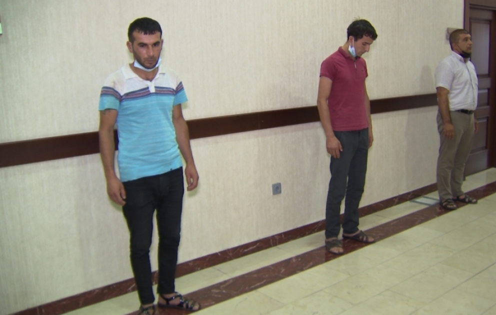 Karantin qaydalarını pozaraq Bakıdan bölgələrə sərnişin aparan sürücü və müştəriləri həbs olunublar VİDEO