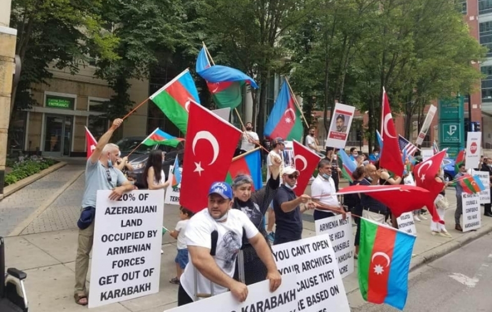 Çikaqo şəhərinin Azərbaycan icması üzvləri orduya dəstək aksiyası keçirib VİDEO ​