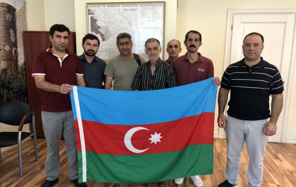 Latviyada yaşayan bir qrup soydaşımız Azərbaycan Ordusunda qulluq etmək üçün müraciət ediblərVİDEO ​