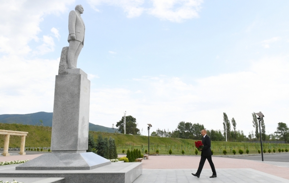 Präsident Ilham Aliyev zu Besuch im Rayon Scheki VIDEO