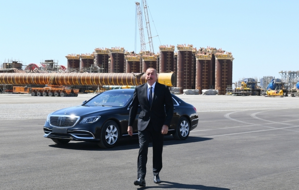 President Ilham Aliyev attended sail away of Garabagh field jacket VIDEO