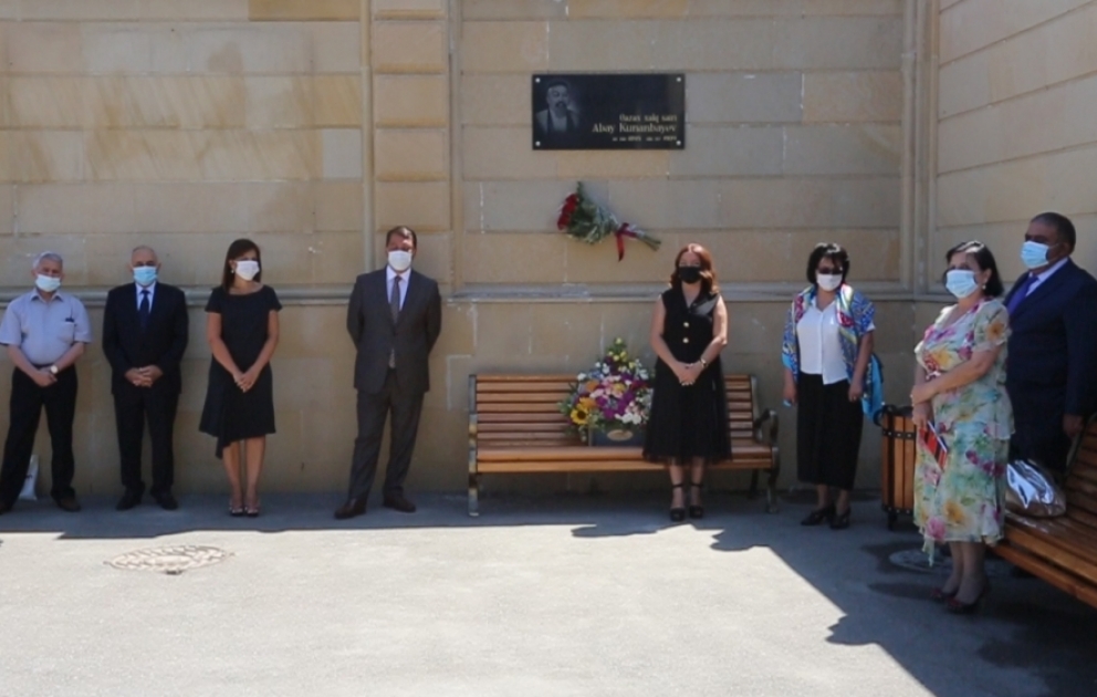 Böyük Abayın doğum günündə Bakıda xatirə aksiyası keçirilib VİDEO