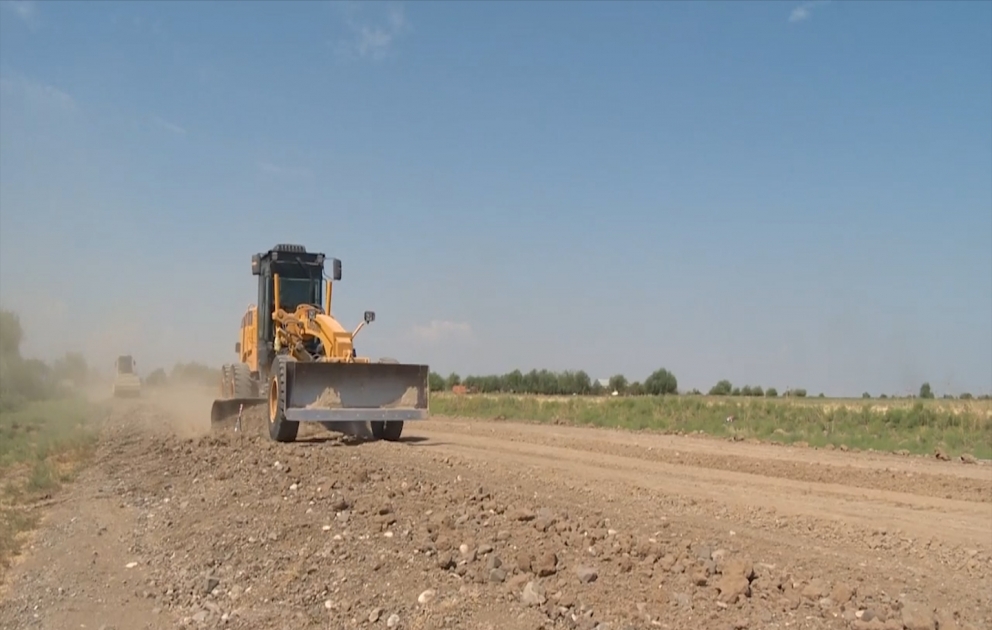 Ağcabədidə 41 kilometrlik yerli əhəmiyyətli yol yenidən qurulur VİDEO
