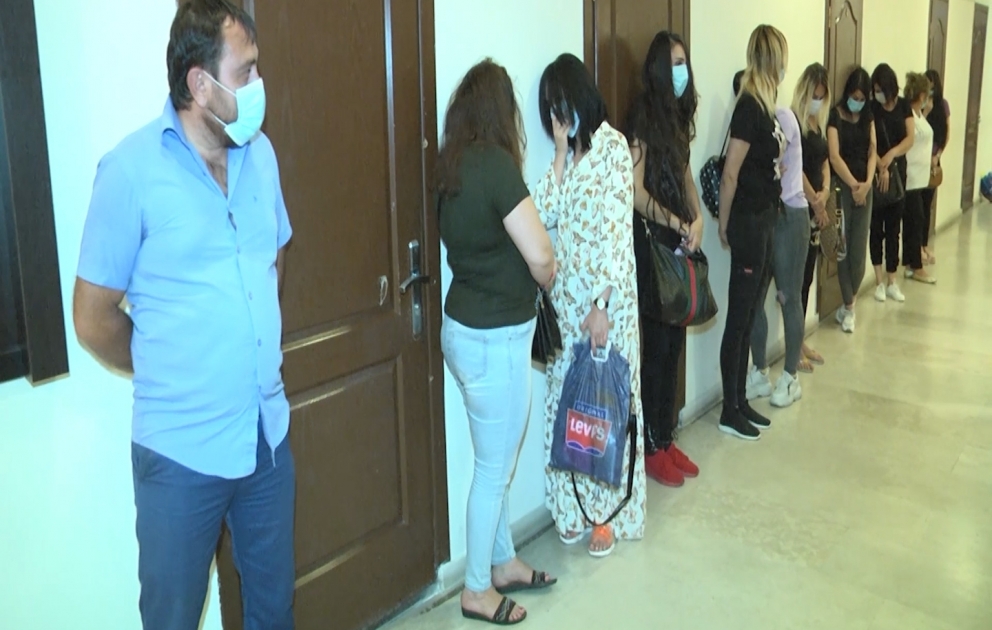 Bakıda xüsusi karantin qaydalarına zidd olaraq gizli fəaliyyət göstərən masaj salonu aşkarlanıb VİDEO