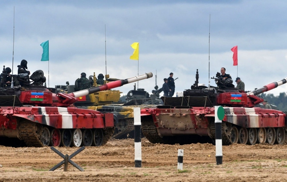 Azərbaycan tankçıları “Tank biatlonu” müsabiqəsinin yarımfinal mərhələsinə yüksəliblər VİDEO