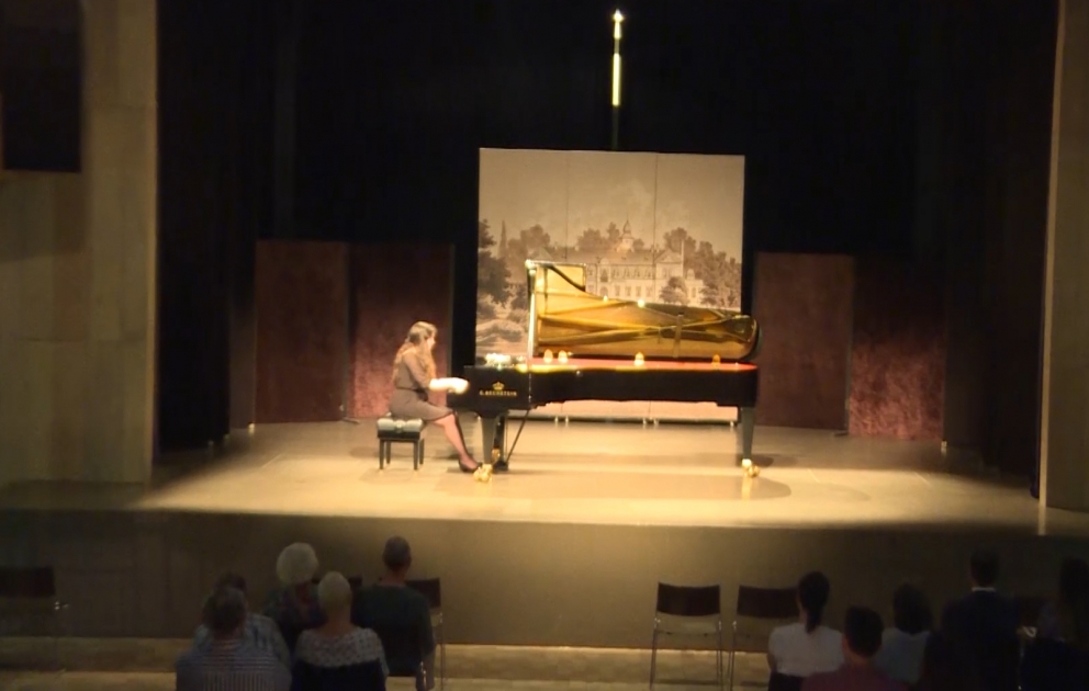 Gənc pianoçumuz Nərmin Nəcəflinin Berlində solo konserti olub VİDEO