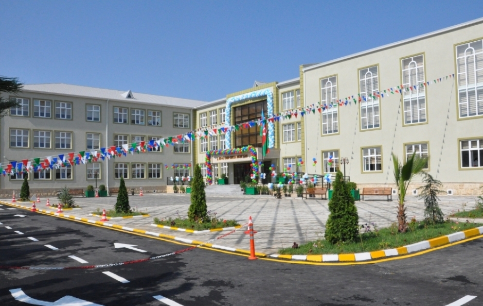 Beyləqanın Dünyamalılar kəndində 624 şagird yerlik məktəb binası istifadəyə verilib  FOTO VİDEO