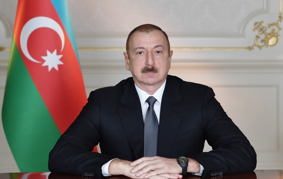 Prezident: Bütün məktəblərdə müəllimlər şagirdləri milli ruhda, ənənəvi dəyərlər ruhunda tərbiyə etməlidirlər VİDEO