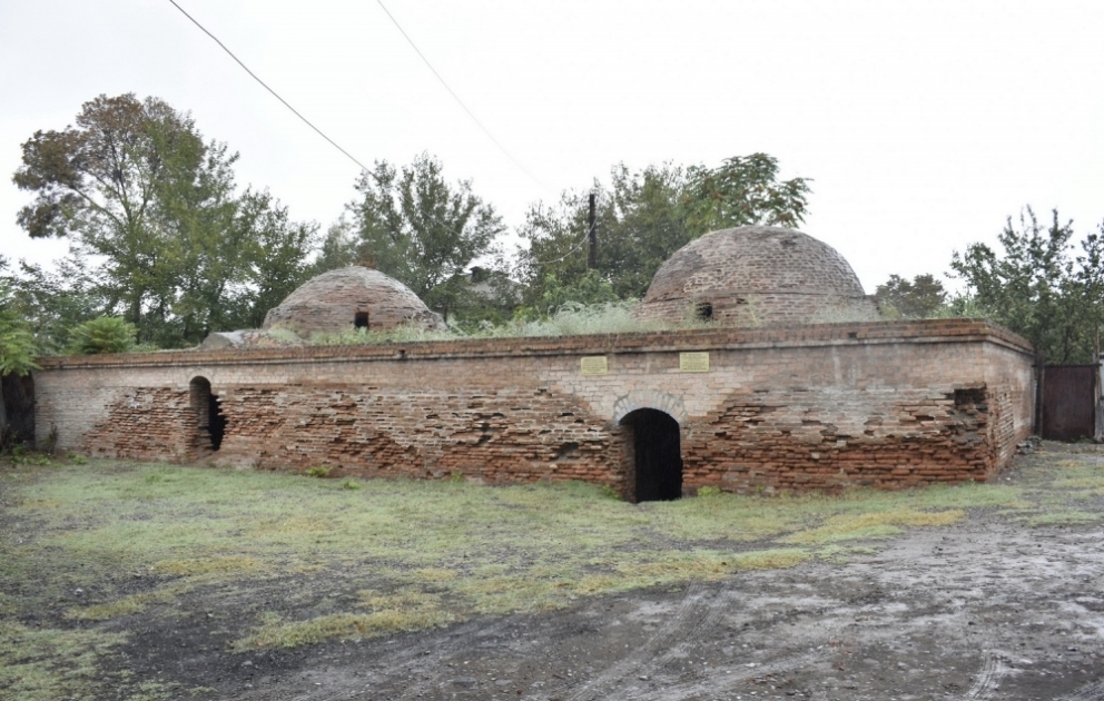 Şirvanlı hamamı yerli və xarici turistlərin ən çox ziyarət etdiyi tarixi abidələrdəndir FOTO VİDEO