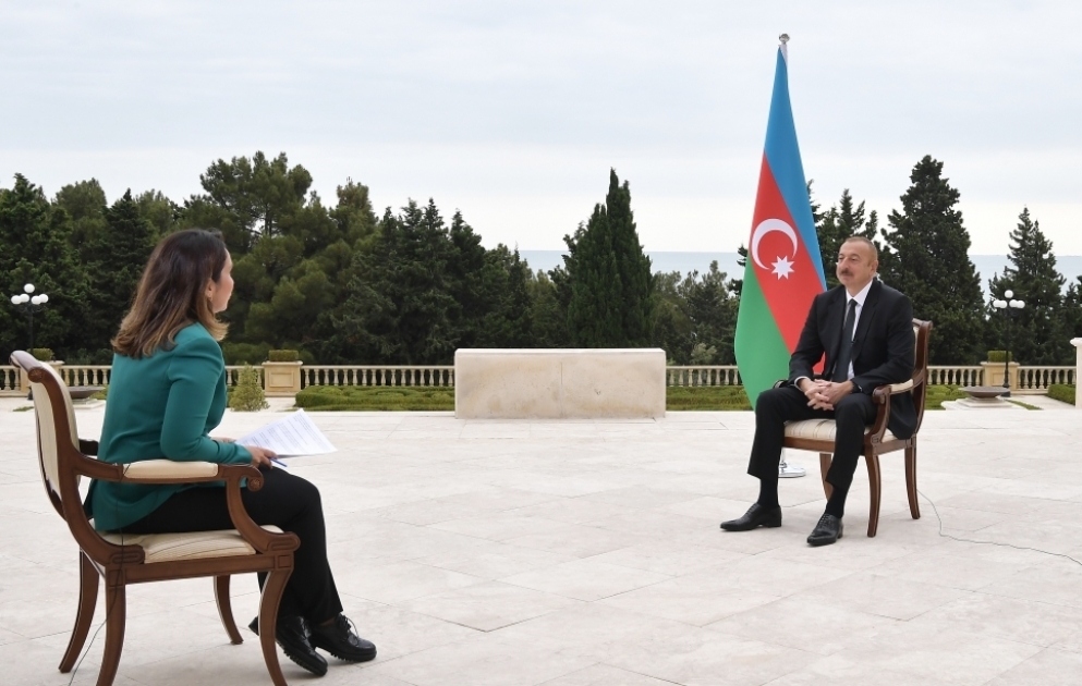 Prezident: Bəzən Təhlükəsizik Şurasının qətnamələri bir neçə gün ərzində icra olunur, bizə gəldikdə uzun illərdir kağız üzərində qalıb VİDEO