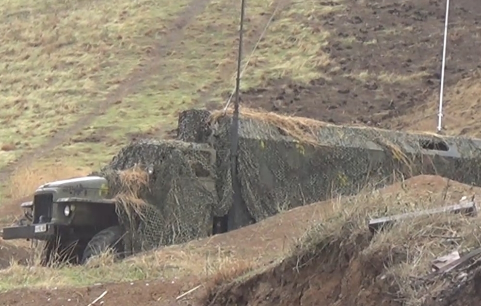 Azərbaycan Müdafiə Nazirliyi düşməndən götürülən hərbi qənimətin videogörüntülərini təqdim edib VİDEO