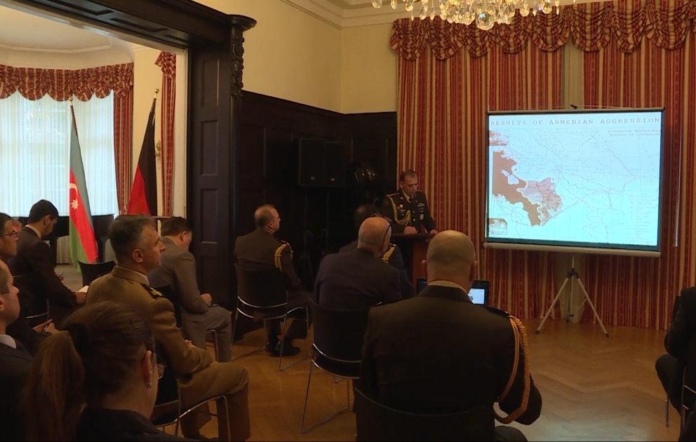 Xarici ölkələrin Almaniyadakı hərbi attaşelik aparatının üzvlərinə Ermənistanın Azərbaycana qarşı hərbi təcavüzü barədə məlumat verilib VİDEO