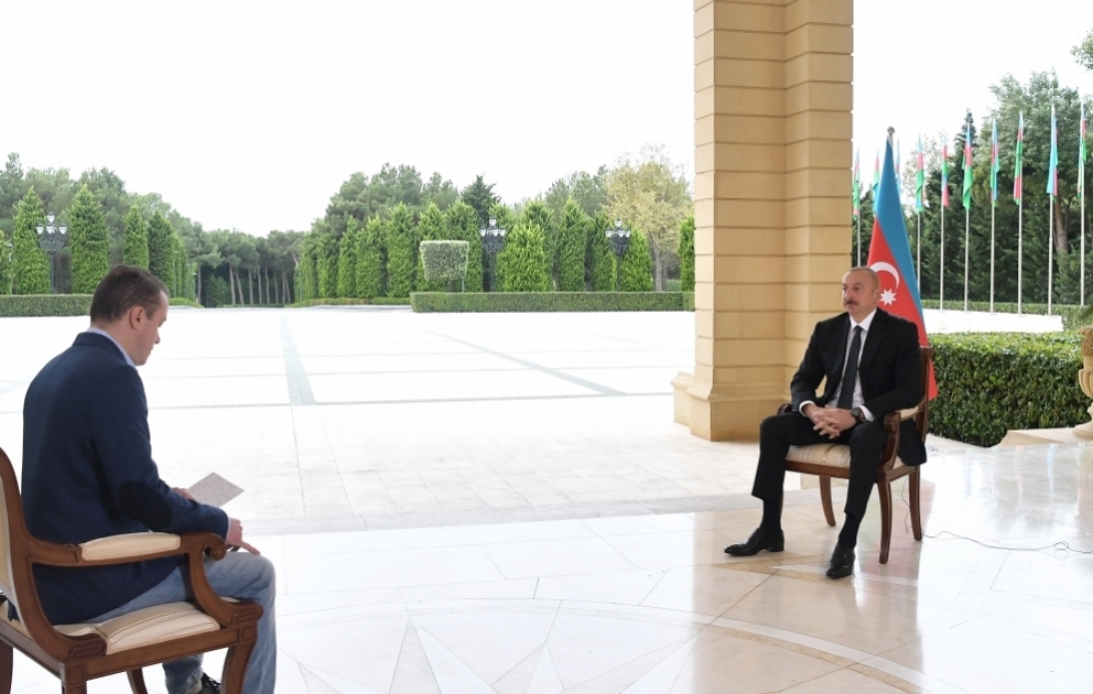 Prezident İlham Əliyev Rusiyanın “Pervıy Kanal” televiziyasına müsahibə verib YENİLƏNİB VİDEO