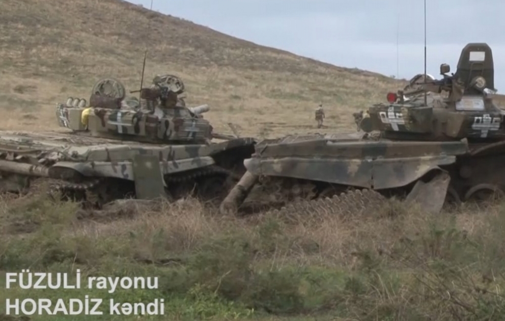Le ministère azerbaïdjanais de la Défense diffuse une vidéo reflétant des matériels abandonnés par les Arméniens sur le champ de bataille VIDEO