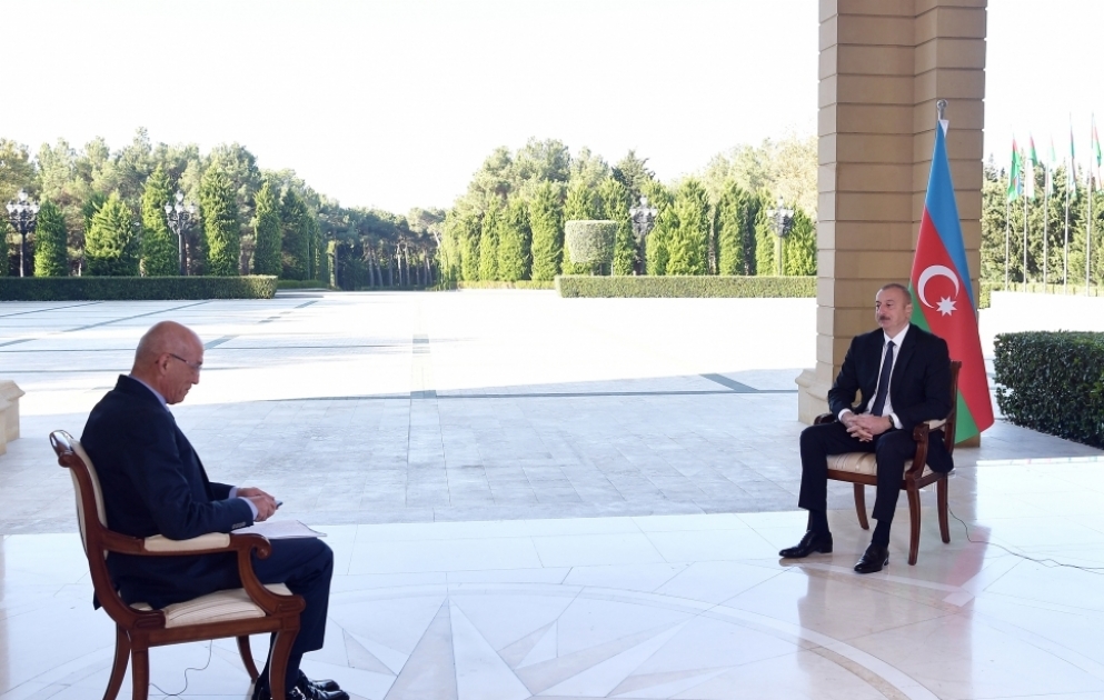 Le président Ilham Aliyev accorde un entretien à la chaîne de télévision turque NTV VIDEO