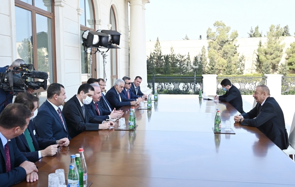 Prezident İlham Əliyev Türkiyə Böyük Millət Məclisinin Sədrinin başçılıq etdiyi nümayəndə heyətini qəbul edib YENİLƏNİB VİDEO