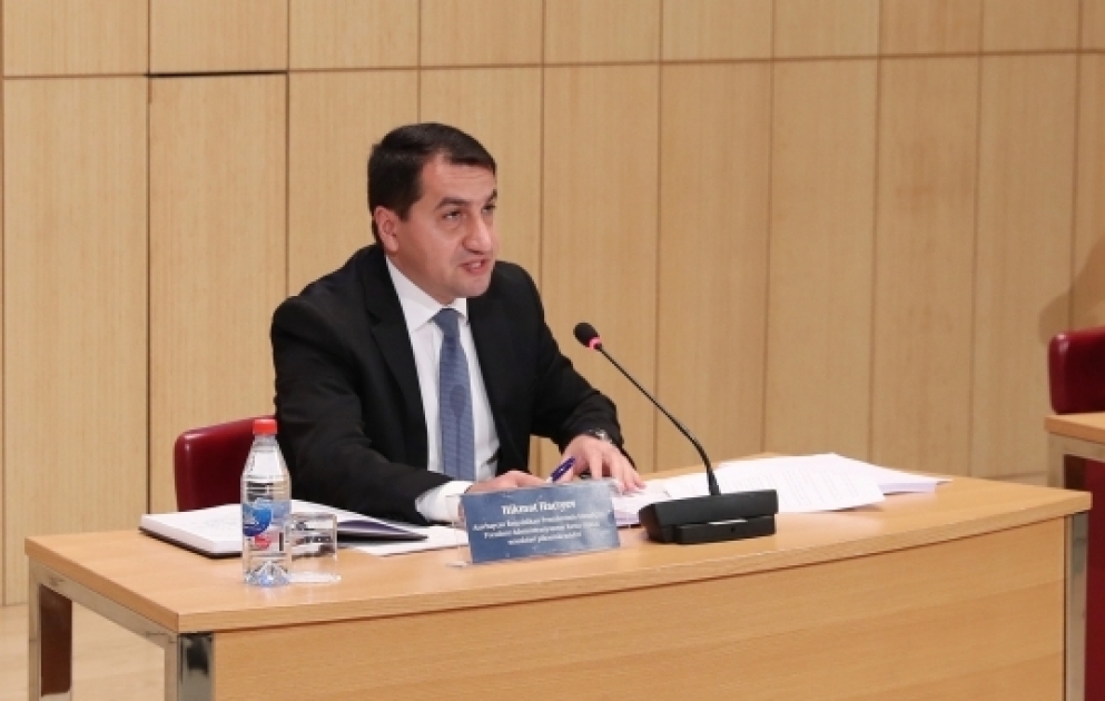 Hikmət Hacıyev: Ermənistan bütün konvensiya və qanunları kobud şəkildə pozaraq Azərbaycan xalqına qarşı müharibə cinayətləri törətməkdə davam edir VİDEO