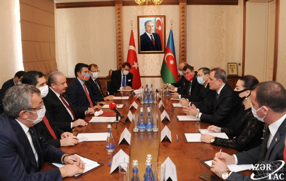 Azerbaijani FM meets with Turkish parliament speaker VIDEO
