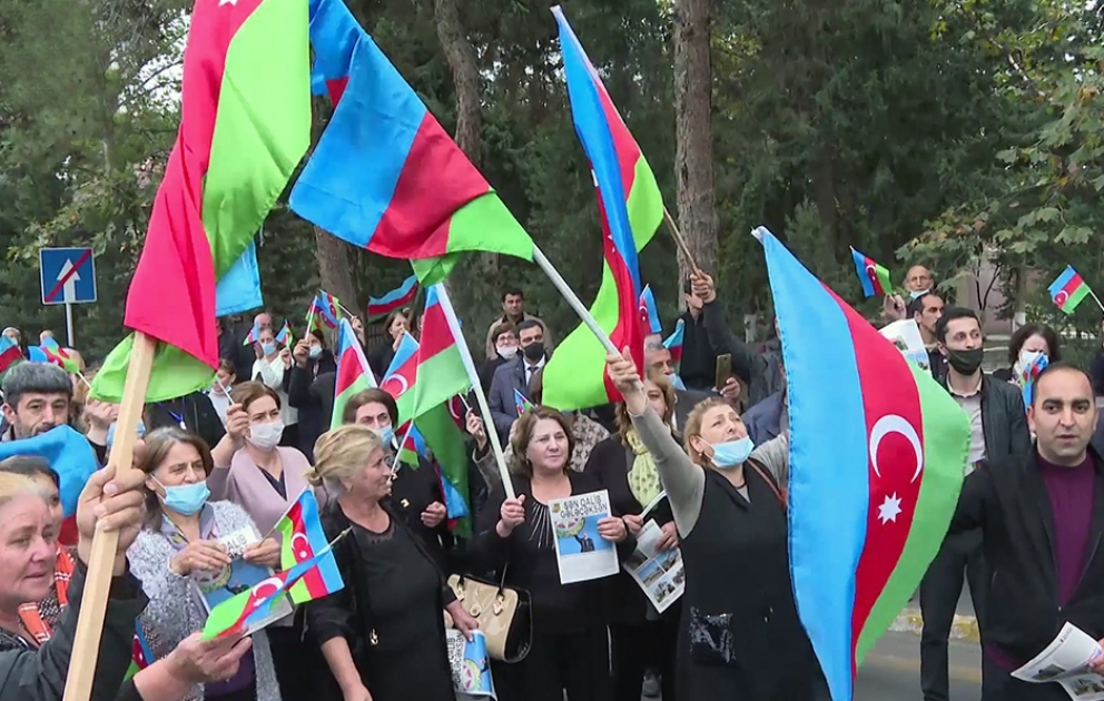 Döyüş iştirakçıları arasında təbliğat və təşviqat işləri davam edir VİDEO