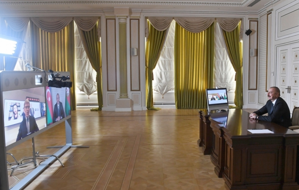 Präsident Ilham Aliyev gibt Fernsehsender Fox News Interview VIDEO