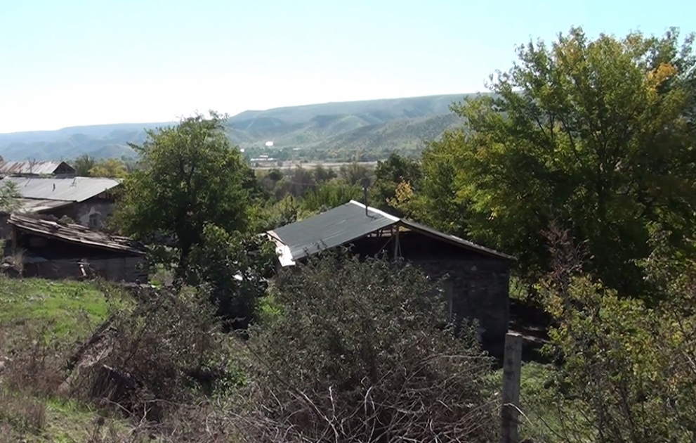 Müdafiə Nazirliyi Qubadlı rayonunun işğaldan azad edilmiş kəndlərinin videogörüntülərini yayıb VİDEO