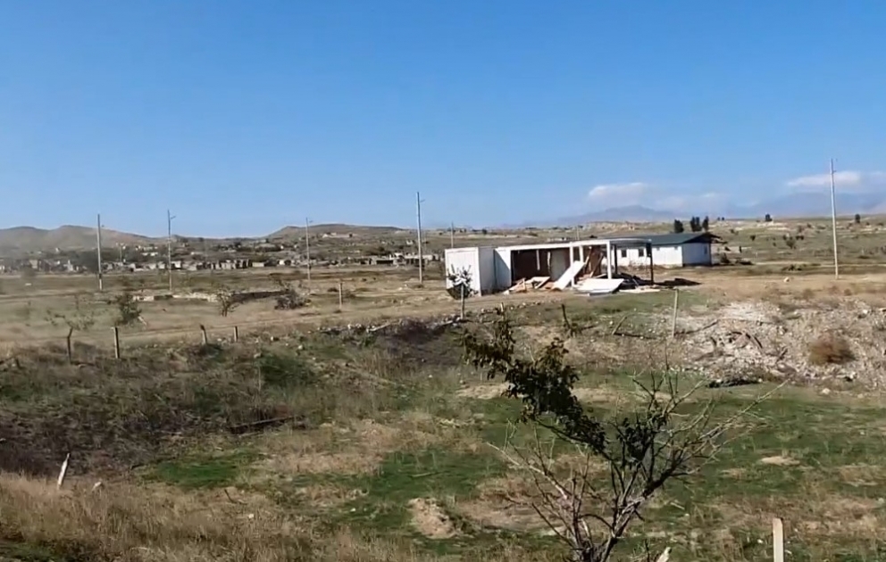 Müdafiə Nazirliyi Cəbrayıl və Zəngilan rayonlarının işğaldan azad olunan kəndlərinin videogörüntülərini yayıb VİDEO