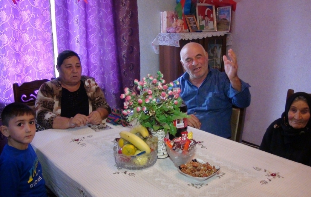 Семья Азизовых из села Нюзгер Джебраильского района: Мы проживаем дни, которых ждали на протяжении 27 лет ВИДЕО