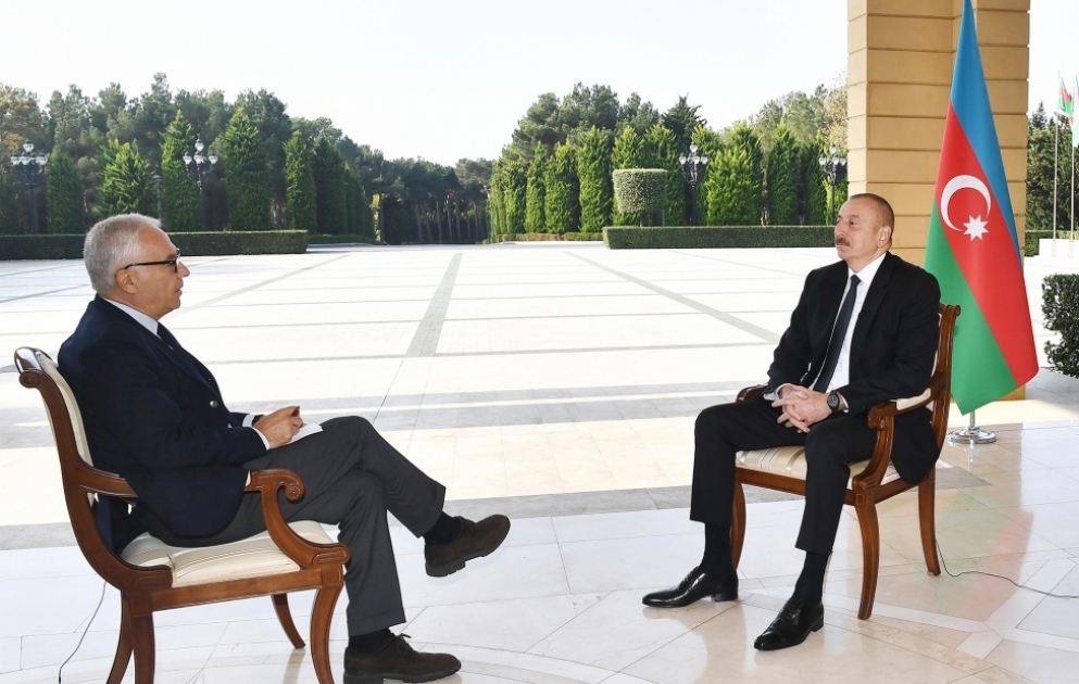Präsident Ilham Aliyev gibt italienischer Zeitung La Republica Interview VIDEO